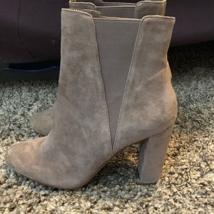 NEW Steve Madden grey booties